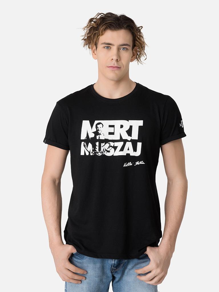 Dorko Férfi Póló DRK x KATHI BÉLA T-SHIRT MAN DT22MUSZAJM0001 - M